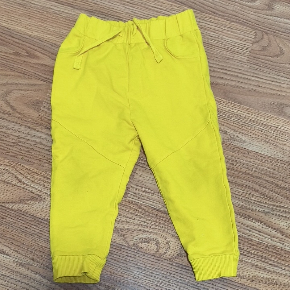 Vibrant Yellow Jogger Sweatpants with Elastic Cuffs